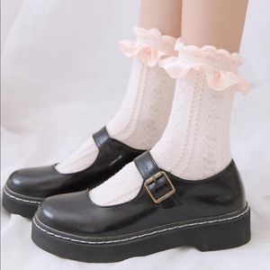 Pink or white lace scallop ruffle heart socks